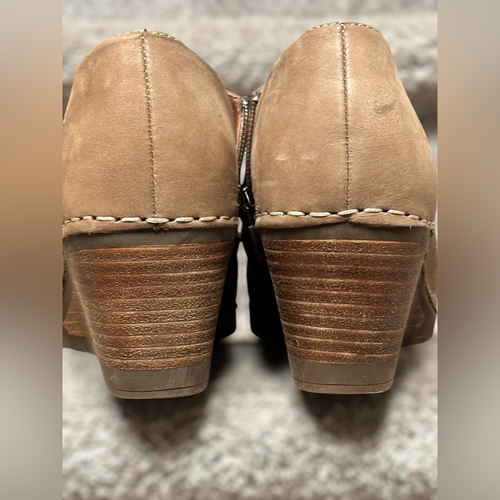 SOLD Dansko Sheena Wedge Booties Walnut Ankle Nubuck Leather Women’s US 6.5-7 - Picture 7 of 14